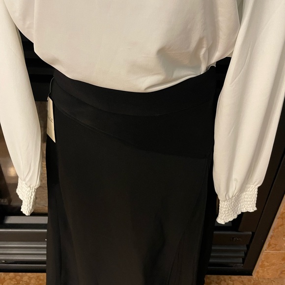 Jessica Aline Skirt with Asymmetrical Detailing NWT - Picture 4 of 9